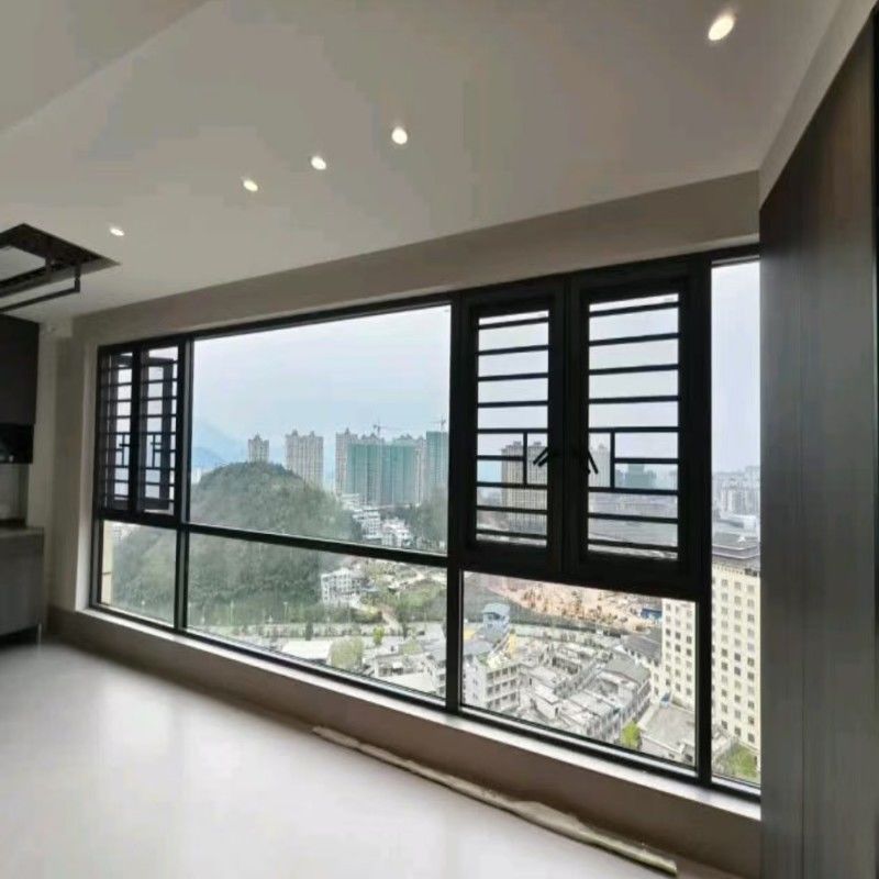 Современное алюминиевое распашное окно с ручным приводом и противоударным углом R-типа