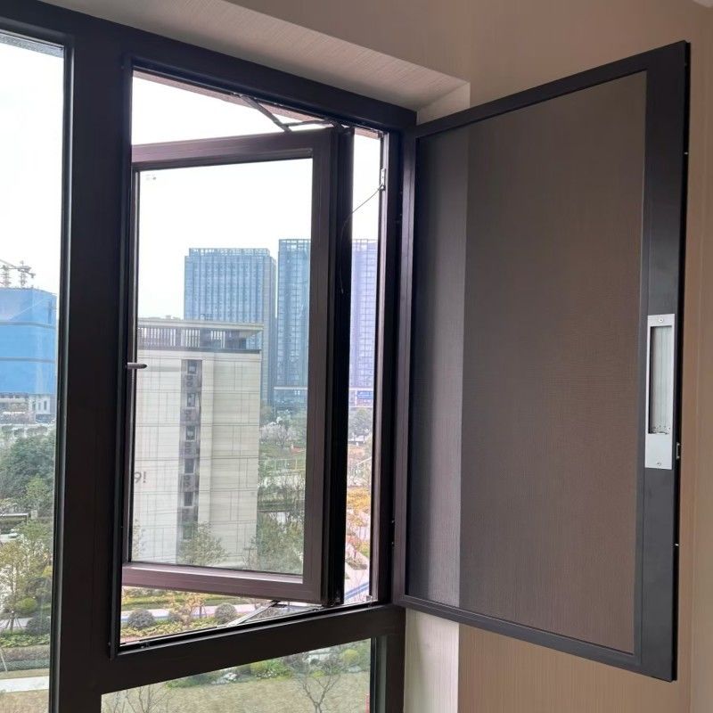 Современное алюминиевое распашное окно с ручным приводом и противоударным углом R-типа