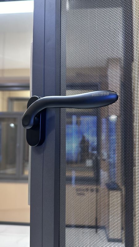 Сертифицированное NFRC Сдвижное окно из алюминия с 6060 T66 Авиационный алюминиевый сплав и PA66 Найлоновая тепловая полоса прерывания